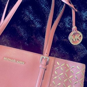 Blush and Gold Michael Kors Tote (can fit Laptop)